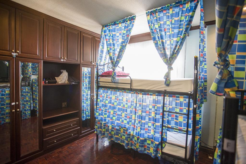 Mad Cow Hostel Банкок Екстериор снимка