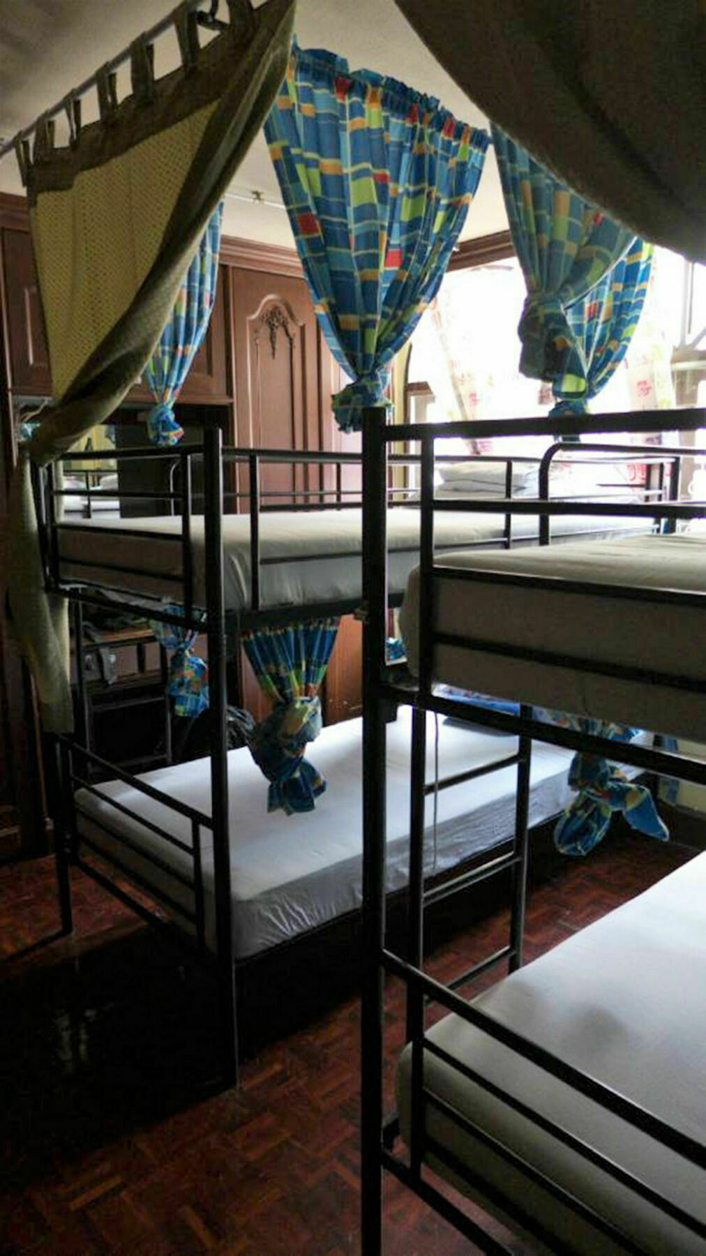 Mad Cow Hostel Банкок Екстериор снимка